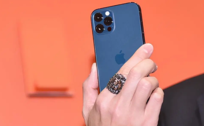 蓝田苹果手机维修分享iPhone12系列重启方法教程 
